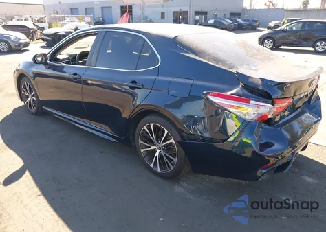 2018 Toyota Camry Se z USA, uszkodzony, nr VIN 4T1B11HK7JU574375